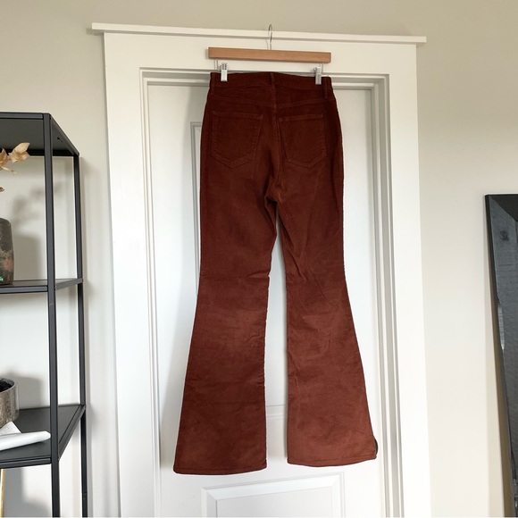 Old Navy Higher High-Rise Corduroy Flares in Rust Brown - Size 6 - Picture 8 of 12